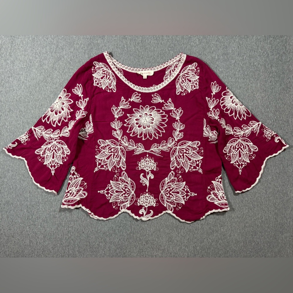 Solitaire boho embroidered burgundy short sleeve top women’s size M